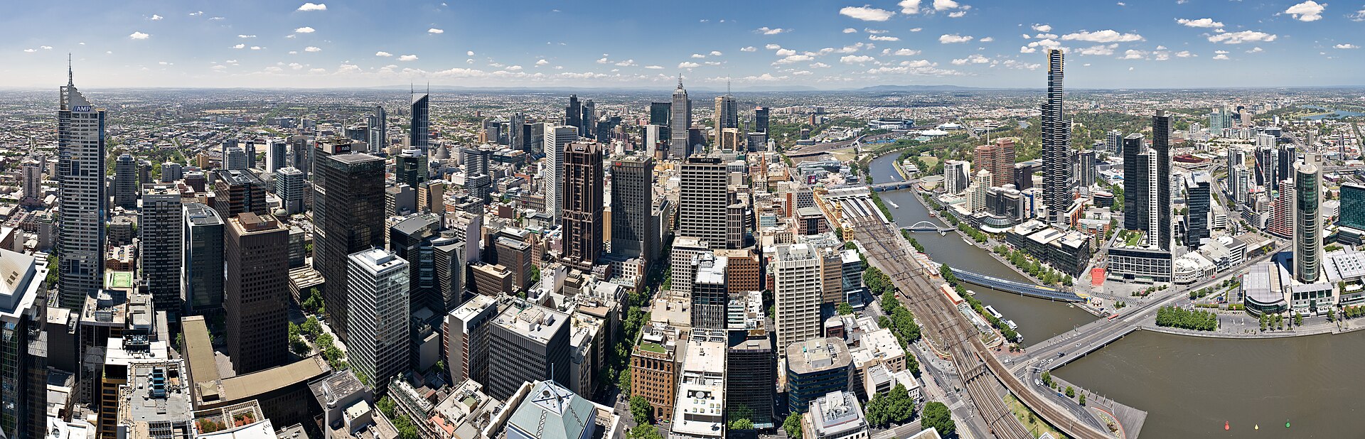 Melbourne, 25 November 2008. Diliff, CC BY-SA 3.0.