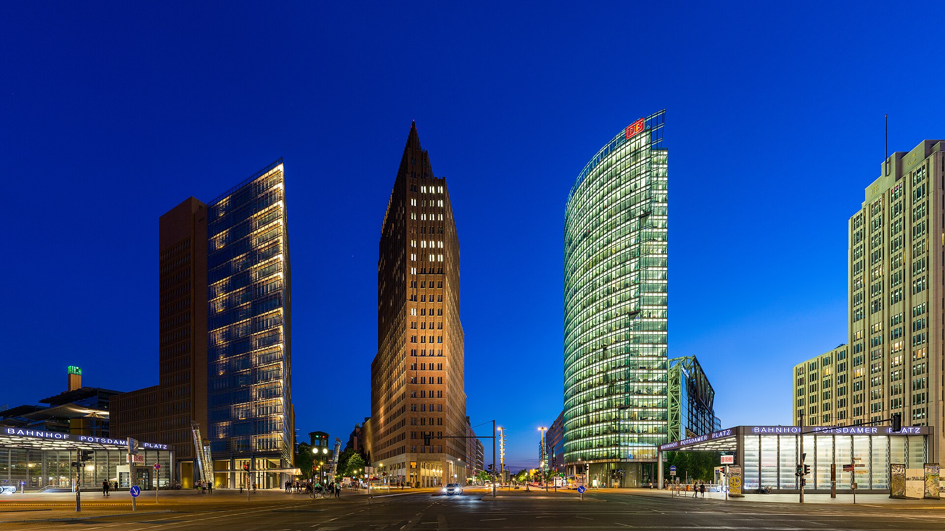 Potsdamer Platz, Berlin, 6 June 2016. Ansgar Koreng, CC BY-SA 4.0.