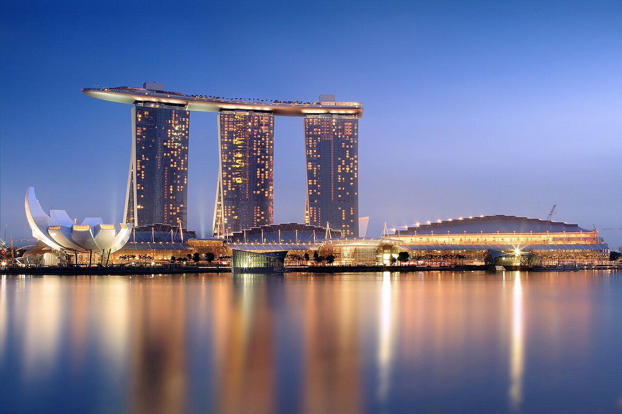 Marina Bay Sands and the Singapore skyline in the evening, November 2010.