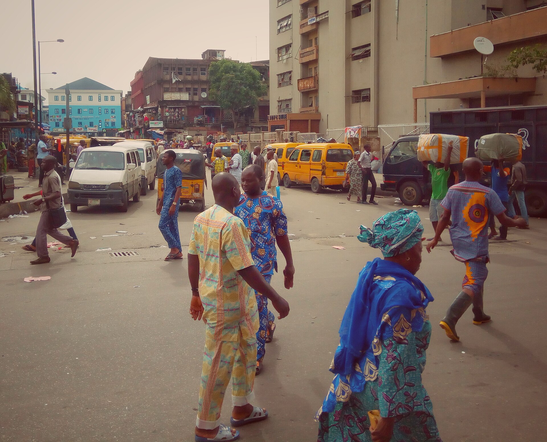 People walking at Tejuoso market in Lagos, 20 April 2018.