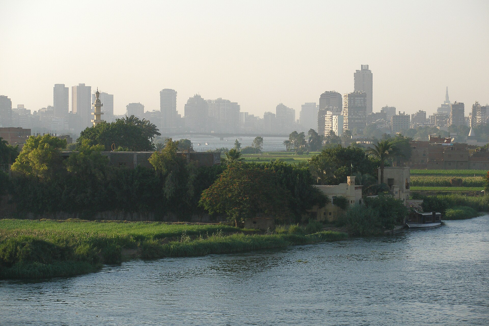 Cairo and the Nile, 17 June 2007. Vyacheslav Argenberg, CC BY 4.0.